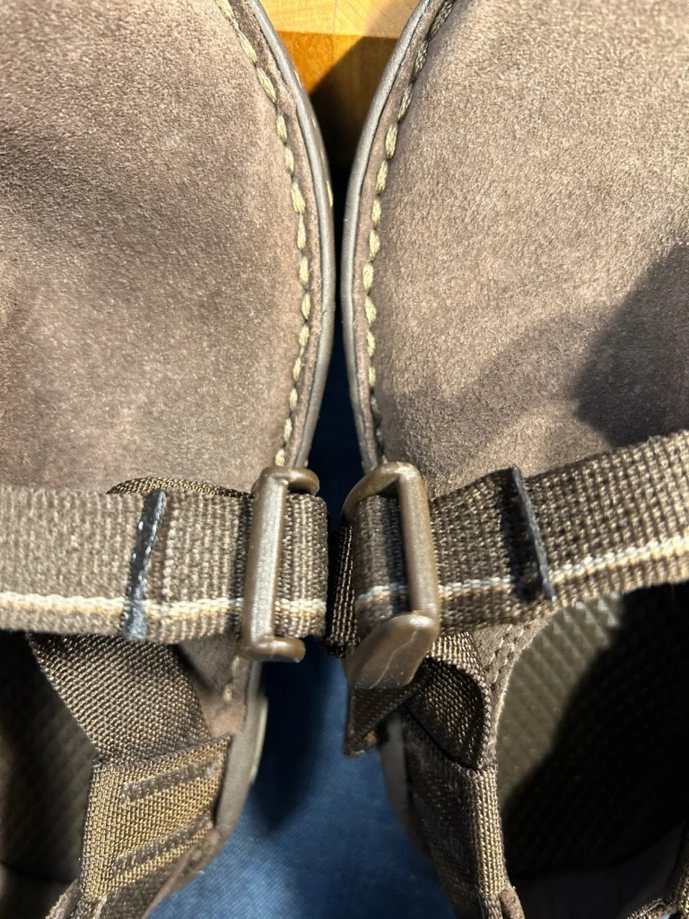 Chaco leather loafers slide in shoes